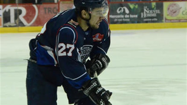 Le Caron et Guay défait le HC Carvena à Sorel