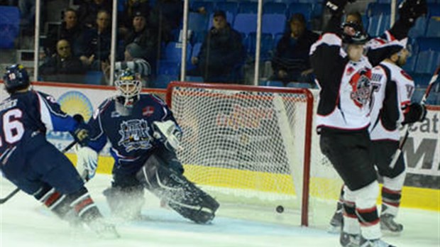 Dallaire s'effondre, le Caron et Guay s'incline