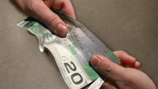 Bonne année ! Maintenant, payez!
