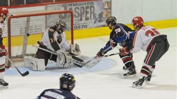 Spectaculaire remontée du Caron et Guay à Windsor