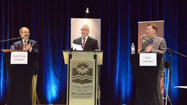 Débat des candidats à la mairie de Bécancour