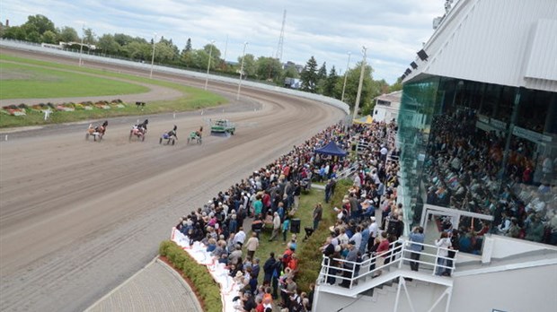 Un rodéo à l’hippodrome de Trois-Rivières