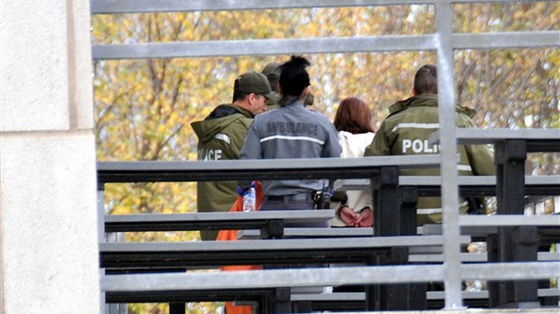 Intervention policière au Collège Saint-Bernard de Drummondville