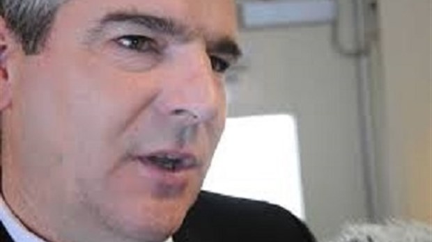 Les CRÉ interpellent le ministre Moreau par lettre