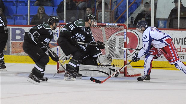 LNAH - La tête du classement se dessine pour le Blizzard Cloutier Nord-Sud
