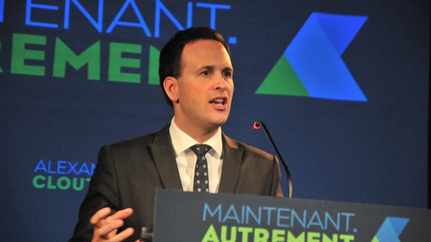 Chefferie du Parti québécois : Alexandre Cloutier lance sa campagne