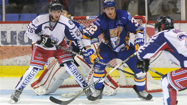 Le Blizzard Cloutier Nord-Sud amorce un voyage pour les trois prochains matchs
