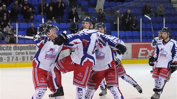 Le Blizzard Cloutier Nord-Sud s'incline en tir de barrage