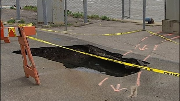 Un large trou au parc portuaire
