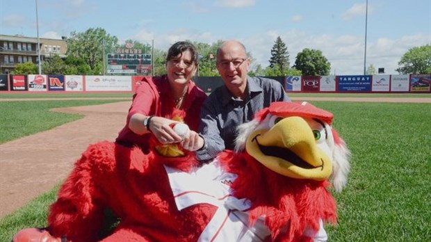Tourisme Trois-Rivières tente un coup de circuit sur les réseaux sociaux