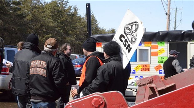 Grève des travailleurs du Front commun syndical de la Mauricie le 28 octobre
