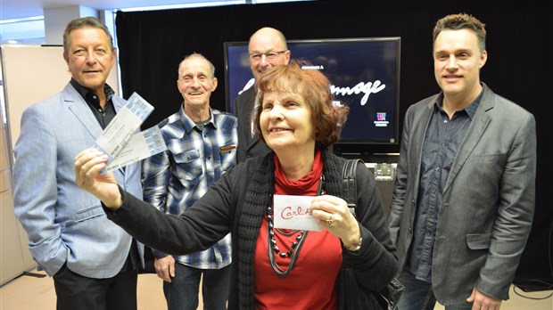 Le premier billet va à... Monique Perron! 