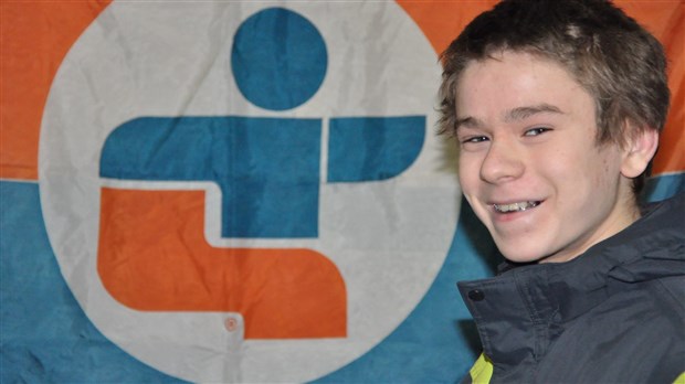 Luc Sicard apportera le drapeau de la délégation de la Mauricie