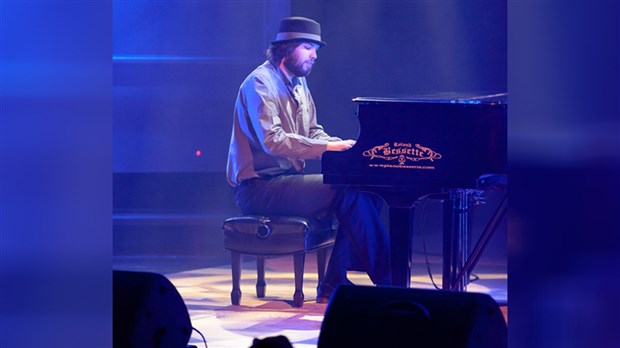 Mathieu Fortin du Cégep de Trois-Rivières remporte le prix de la Fondation SOCAN
