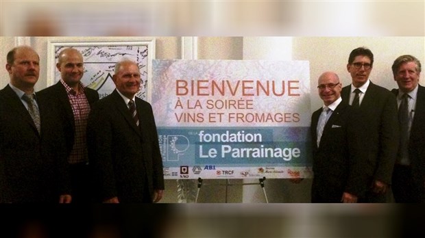 La Fondation le Parrainage amasse 14 000 $ lors de sa soirée Vins et fromages
