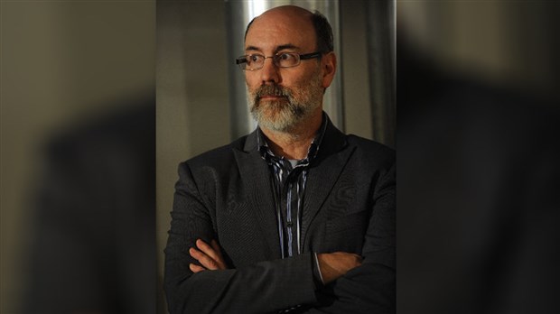 Robert Aubin présente le plan du NPD pour réformer l'assurance-emploi