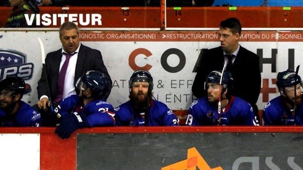 Bob Desjardins prend place derrière le banc du Blizzard qui perd à Thetford Mines