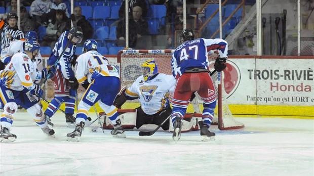 La troisième période sourit au Blizzard qui prend les devants 3-2
