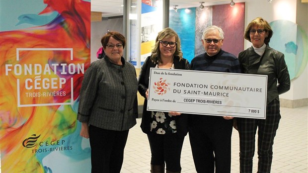 Quatorze étudiants reçoivent une bourse grâce à un don de la Fondation communautaire du Saint-Maurice