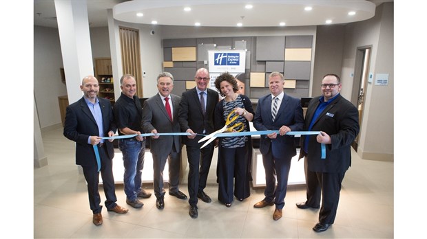 Le nouvel hôtel Holiday Inn Express & Suites a ouvert ses portes