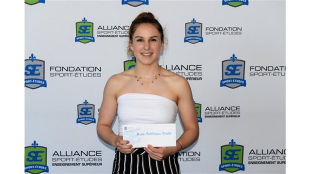 Une étudiante du Cégep de Trois-Rivières reçoit une bourse nationale 