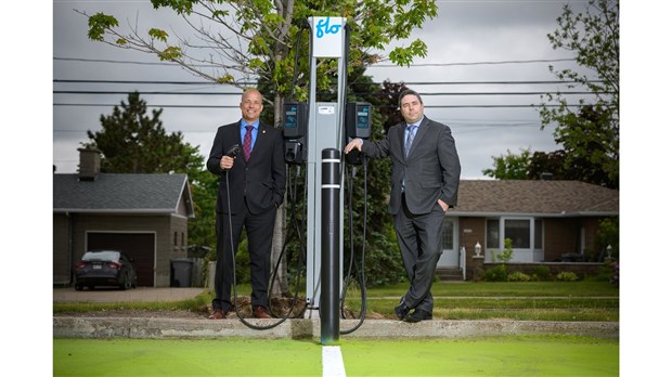 Le Salon de jeux de Trois-Rivières installe une borne de recharge pour véhicules électriques