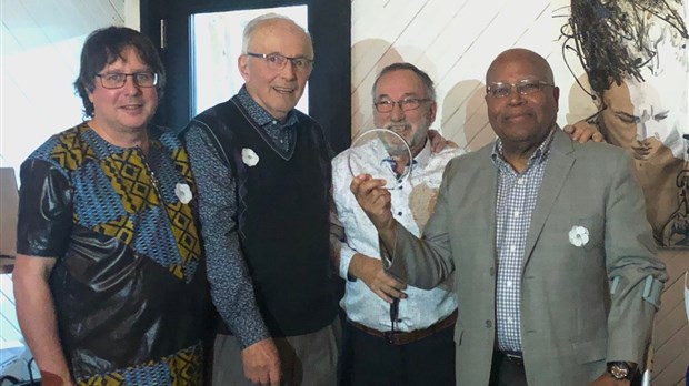 Claude Bélizaire reçoit le Prix solidarité Brian-Barton 2019