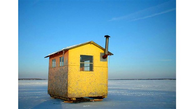 La Ville de Nicolet demande aux pêcheurs d’enlever les cabanes sur le Lac Saint-Pierre