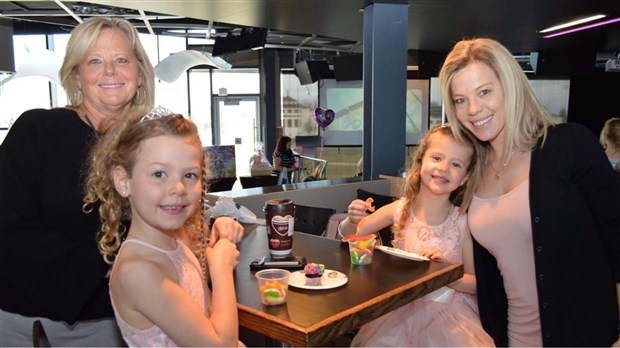 13 000 $ amassés lors du 5e Bal de princesses de la Fondation RSTR
