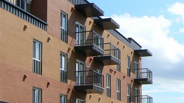 Logement social : Ottawa et Québec annoncent des investissements de 3,7 G$ d’ici 10 ans