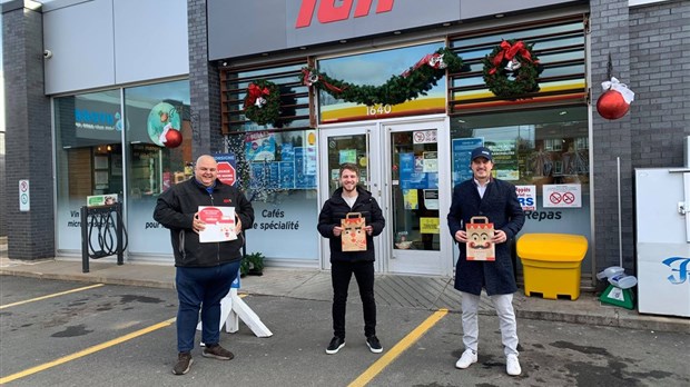 L’entreprise shawiniganaise Konex s’implique dans la distribution des paniers de Noël 
