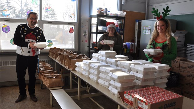 200 repas remis aux élèves de l’école Sainte-Thérèse de Trois-Rivières
