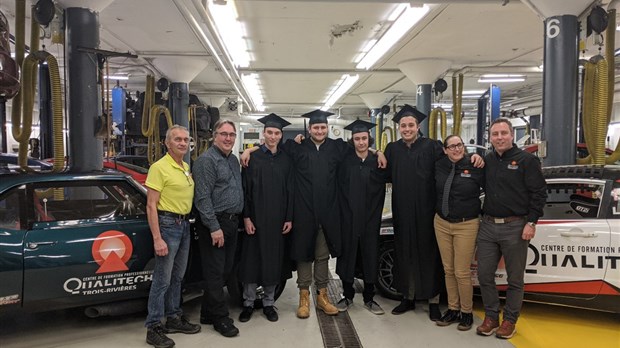Une première cohorte du DEP en Mécanique automobile diplômée 