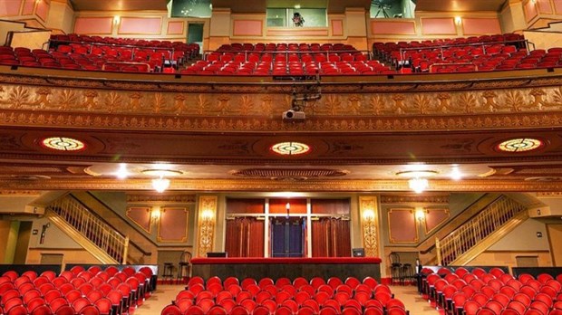 Québec annonce un nouveau programme d'aide temporaire aux salles de spectacles