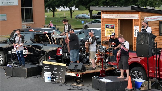 Mission accomplie: Quai en fête en caravane