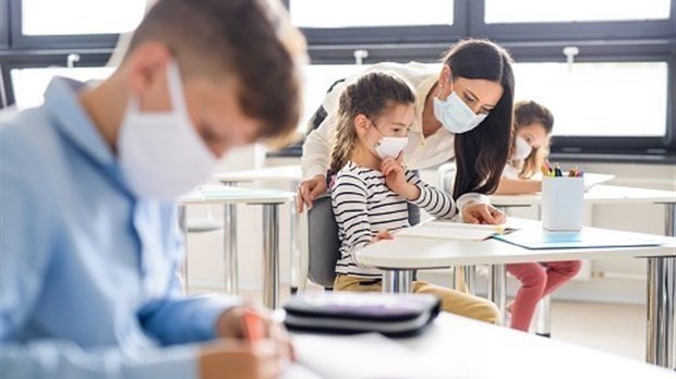 Qualité de l'air dans les écoles : la CSQ et ses fédérations demandent à Québec de passer à l'action
