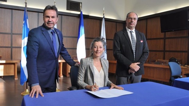 Une 3e entente de collaboration signée entre Chambéry et Shawinigan