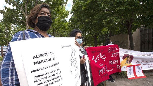 Le Québec endeuillé par la vague de féminicides en 2021