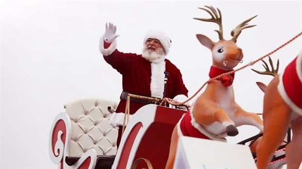 Ouf ! Le Père Noël est autorisé à passer dans le ciel du pays ce soir