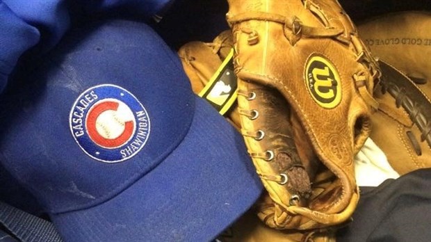 Les Cascades surprennent les Blue Sox chez eux