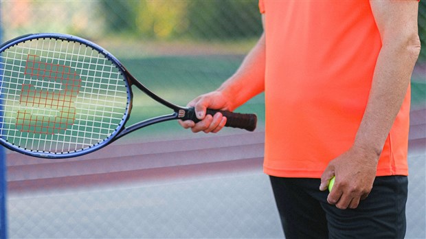 Travaux de réfection de plusieurs terrains de tennis à Shawinigan