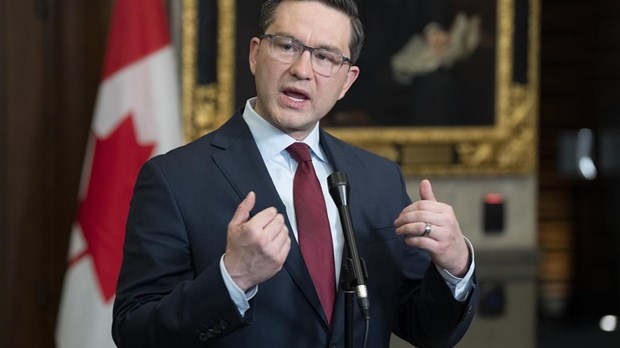 Pierre Poilievre exige de «fermer» le chemin Roxham d'ici 30 jours