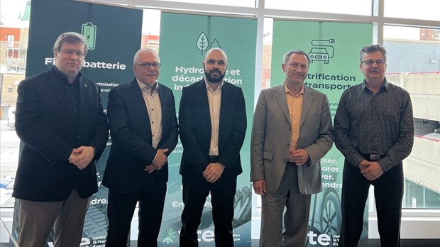 Une entente pour l’électrification des transports et la décarbonation portuaire