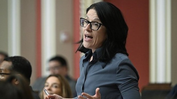 Sonia LeBel n'a pas l'intention de changer le système à trois vitesses