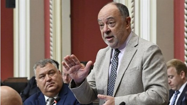 Ralentissement du DSN: Christian Dubé promet de sévir contre les médecins