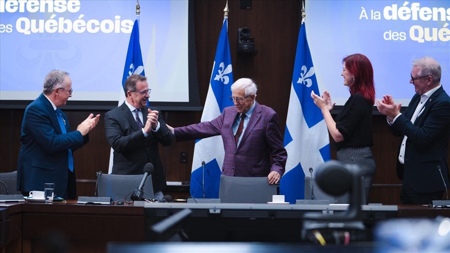 Le député Louis Plamondon détrône Sir Wilfrid Laurier