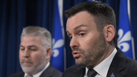 Les propos de Paul St-Pierre Plamondon sur le milieu culturel choquent