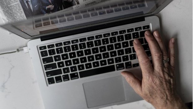 Prévention du suicide: gare aux outils numériques et à l'IA