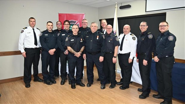 Dix pompiers de Bécancour honorés pour leur engagement