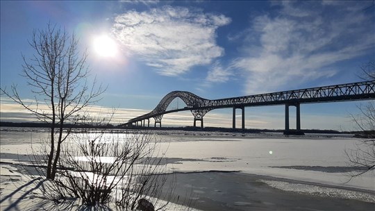Annulation de la fermeture du pont Laviolette prévue cette fin de semaine